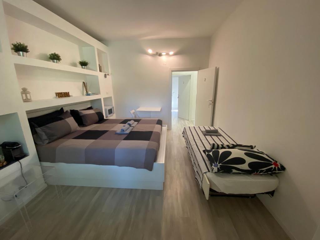 Bed&Breakfast Bbqueen Sandonato Policlinico Bed and Breakfast San Donato Milanese Exteriör bild